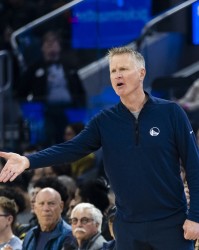 体育投注-考辛斯：科尔一次次贬低年轻人 包括华子&amp;塔图姆&amp;三球&amp;库明加