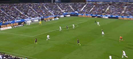 1744503049628085957.gif